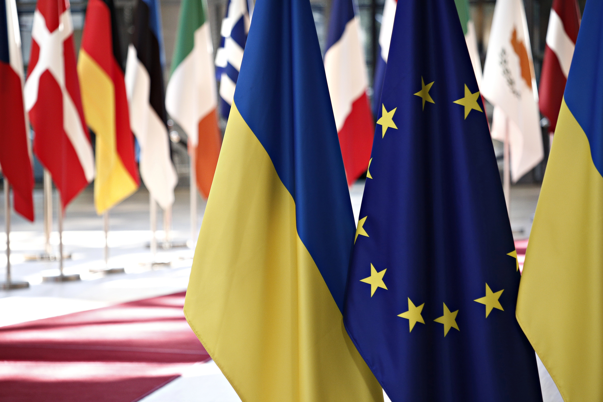 Цена мифов: как соседи манипулируют темой вступления Украины в ЕС